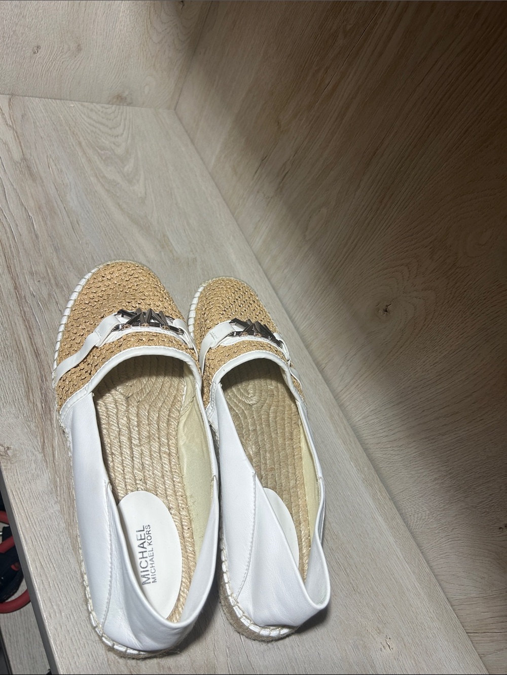 Michael Kors MK Logo White Tan Espadrille Flats Slip On Size 8.5